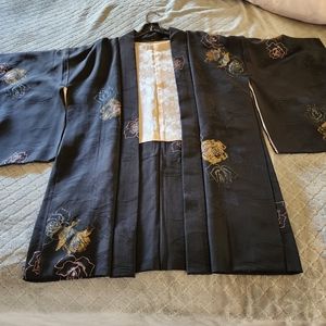Clothing.  Silk Kimono Black with iridescent foil flowers. O/S. Silk lined also.